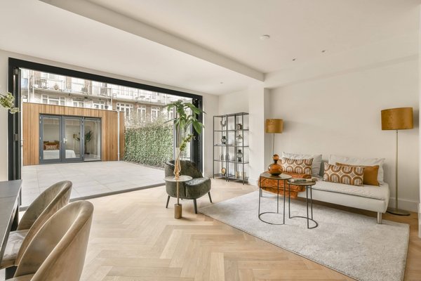 Comment aménager un jardin sur un balcon pour profiter de légumes d'été toute l'année?