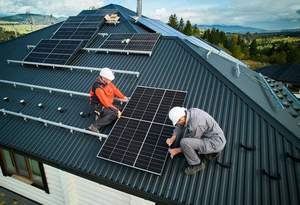 Réduisez vos factures d'énergie avec des panneaux solaires à Rennes